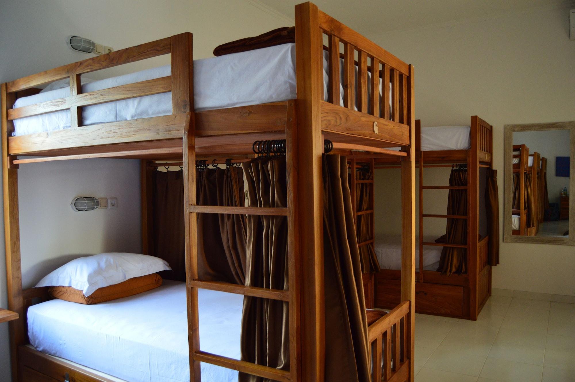 Askara Guest House & Hostel Ubud  Exterior photo