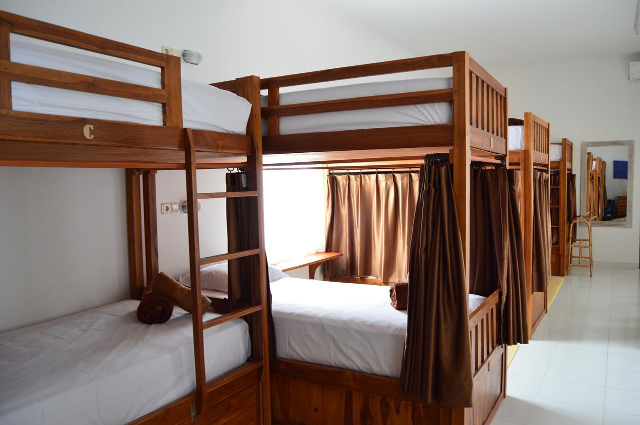 Askara Guest House & Hostel Ubud  Exterior photo