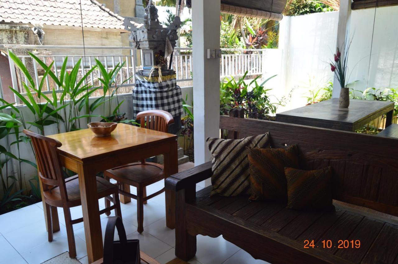 Askara Guest House & Hostel Ubud  Exterior photo