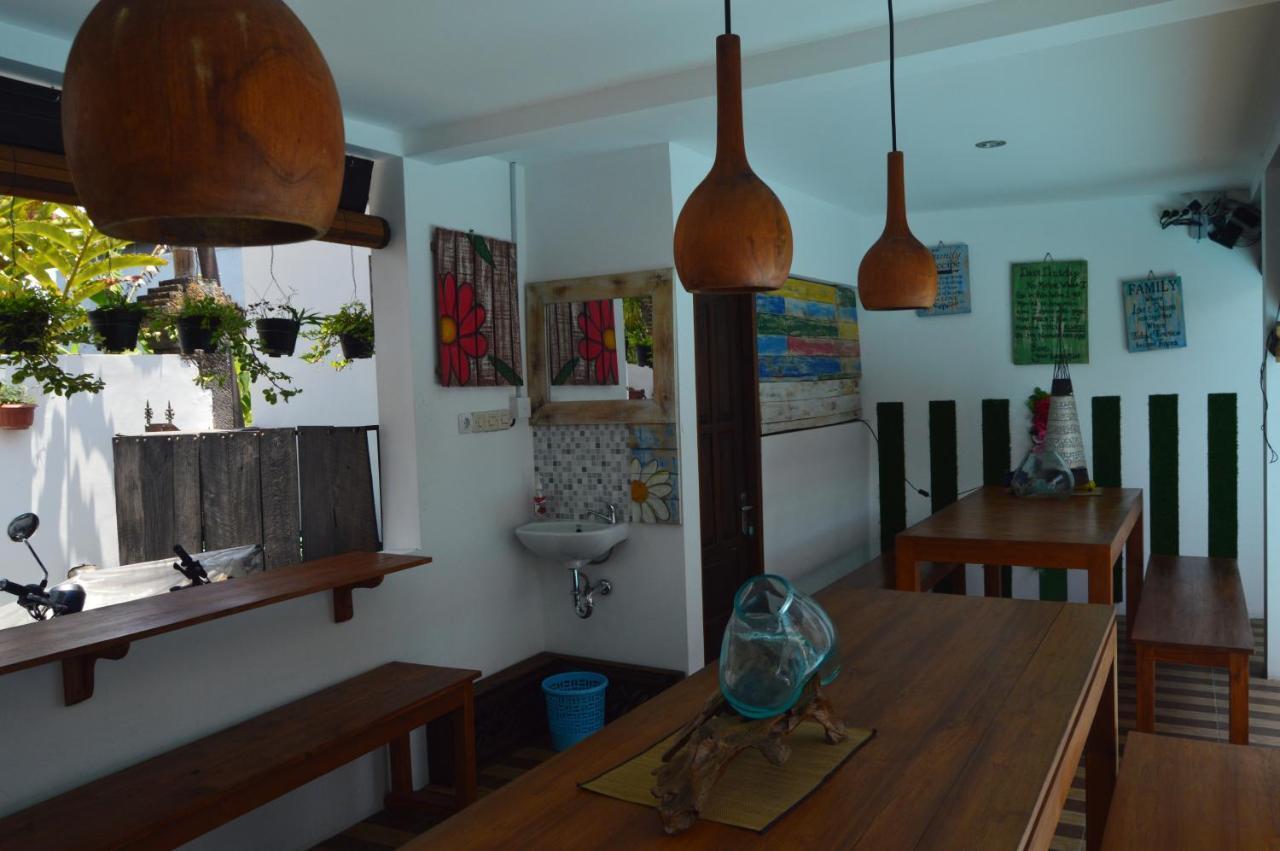 Askara Guest House & Hostel Ubud  Exterior photo